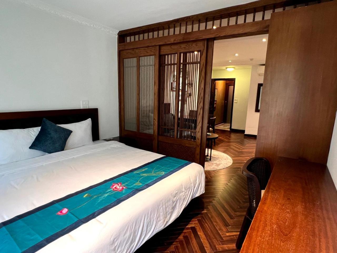 Fusion Links Apartments Hanoi Esterno foto